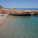 לינה וארוחת בוקר L' Arcobaleno קסטלוצו